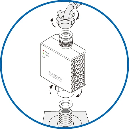 洗濯機とホースの間に本体を設置